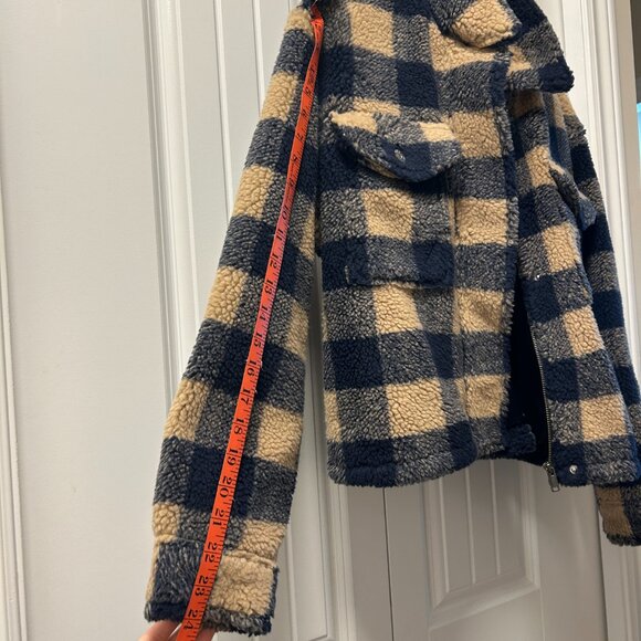 NWT American Eagle Sherpa Zip-Up Jacket Plaid - Picture 9 of 10
